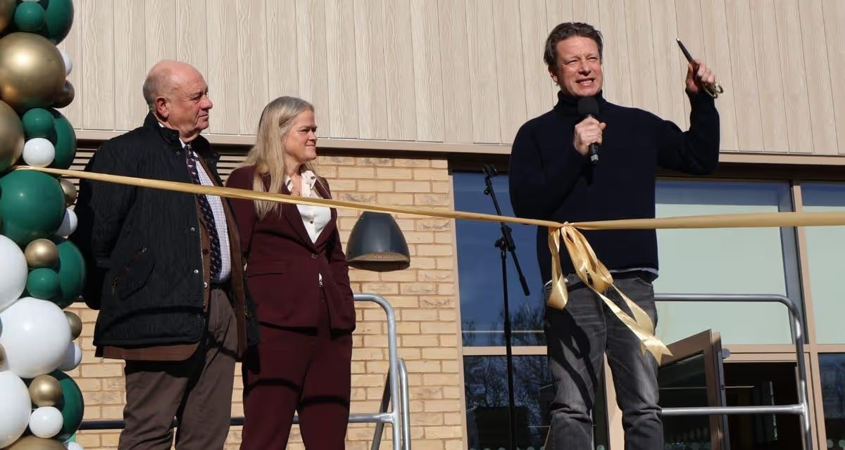 JAMIE OLIVER OPENS KING EDMUND SCHOOL AFTER DOUBLE NIGHTMARE