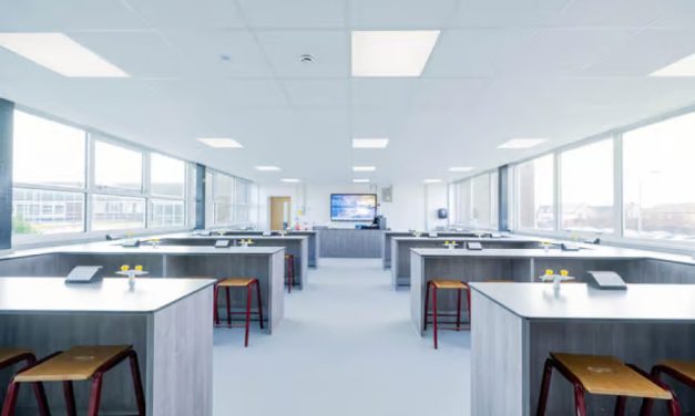 STEPNELL HANDING BACK WARWICK SCHOOL BUILDINGS TWO YEARS AFTER ASBESTOS FOUND